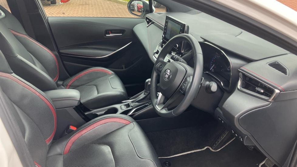 Toyota Corolla 2.0 VVT-i Hybrid Excel 5dr CVT Hybrid Estate - Image 12
