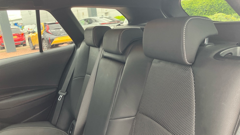 Toyota Corolla 2.0 VVT-i Hybrid Excel 5dr CVT Hybrid Estate - Image 18