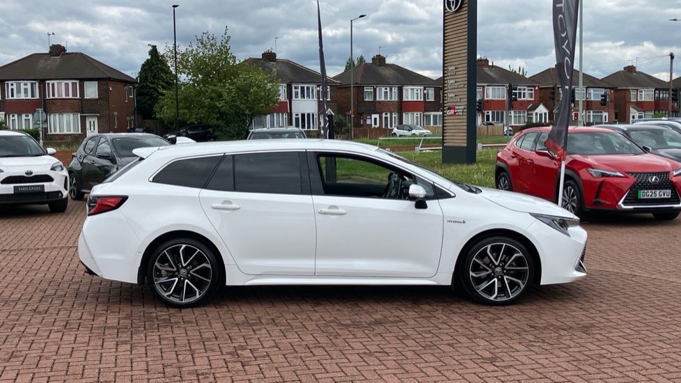 Toyota Corolla 2.0 VVT-i Hybrid Excel 5dr CVT Hybrid Estate - Image 23