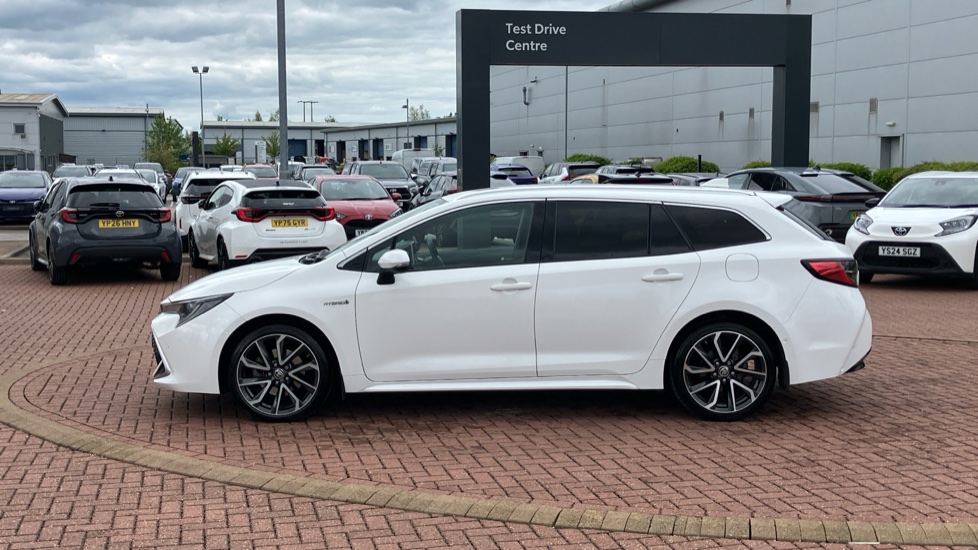 Toyota Corolla 2.0 VVT-i Hybrid Excel 5dr CVT Hybrid Estate - Image 24