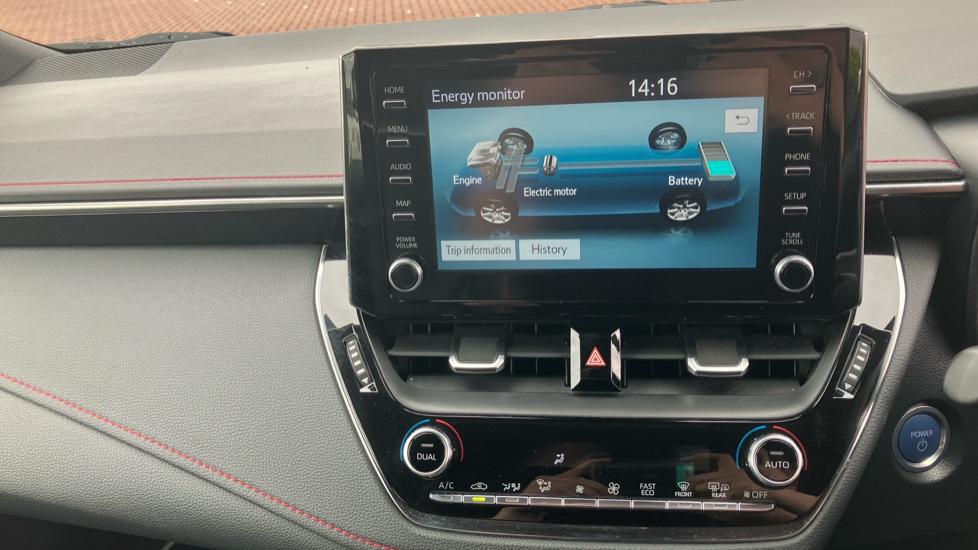 Toyota Corolla 2.0 VVT-i Hybrid Excel 5dr CVT Hybrid Estate - Image 38