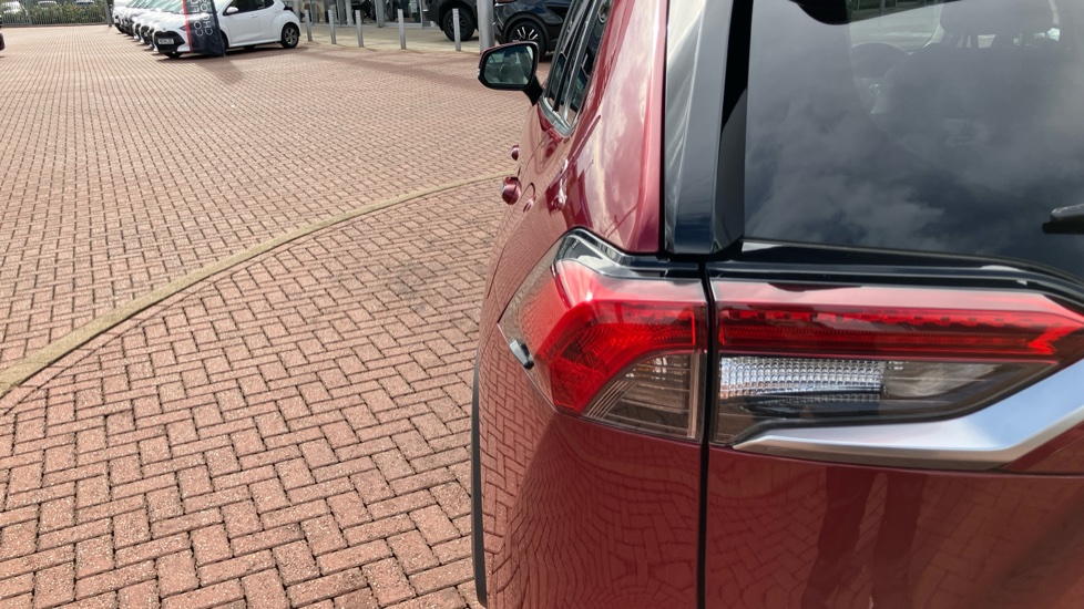 Toyota RAV4 2.5 VVT-i Hybrid Excel 5dr CVT Hybrid Estate - Image 37