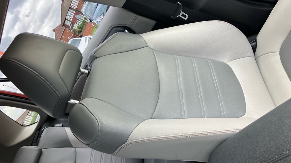 Toyota RAV4 2.5 VVT-i Hybrid Excel 5dr CVT Hybrid Estate - Image 62