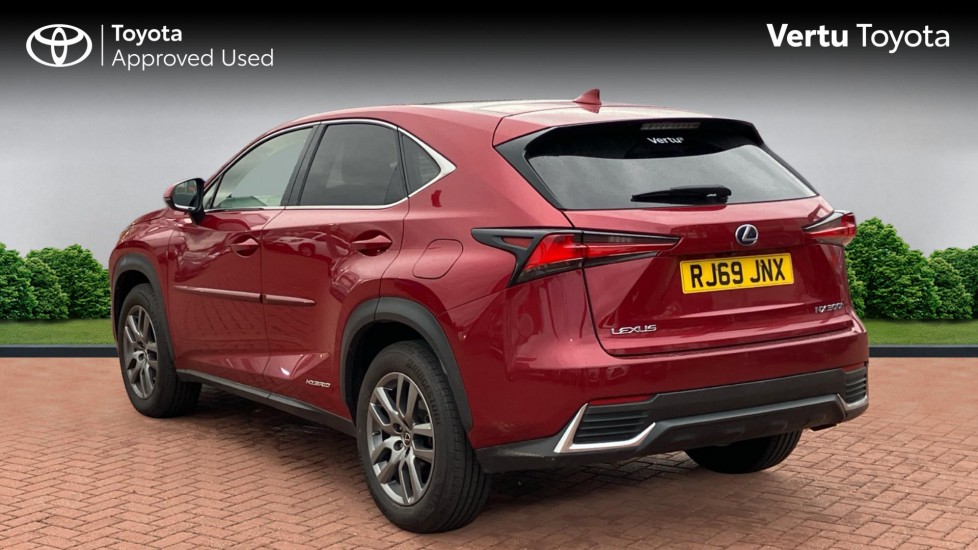 Lexus NX 300h 2.5 5dr CVT [8 Inch Nav] Hybrid Estate - Image 4