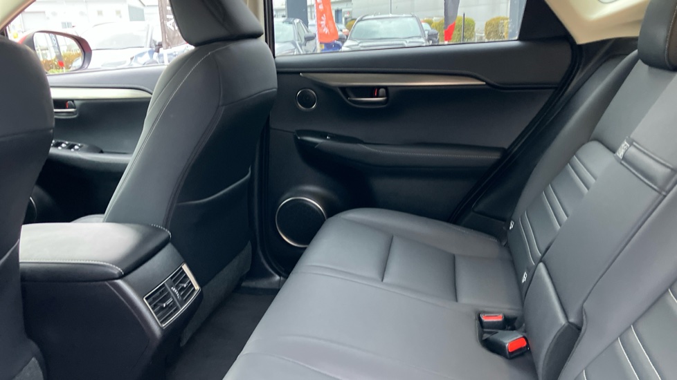 Lexus NX 300h 2.5 5dr CVT [8 Inch Nav] Hybrid Estate - Image 15