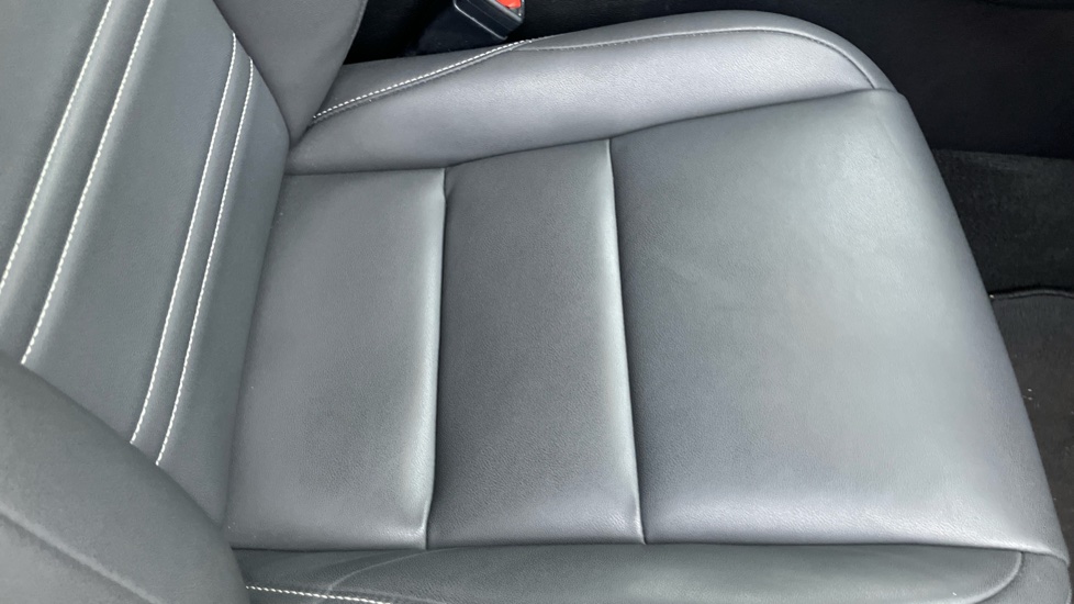 Lexus NX 300h 2.5 5dr CVT [8 Inch Nav] Hybrid Estate - Image 17