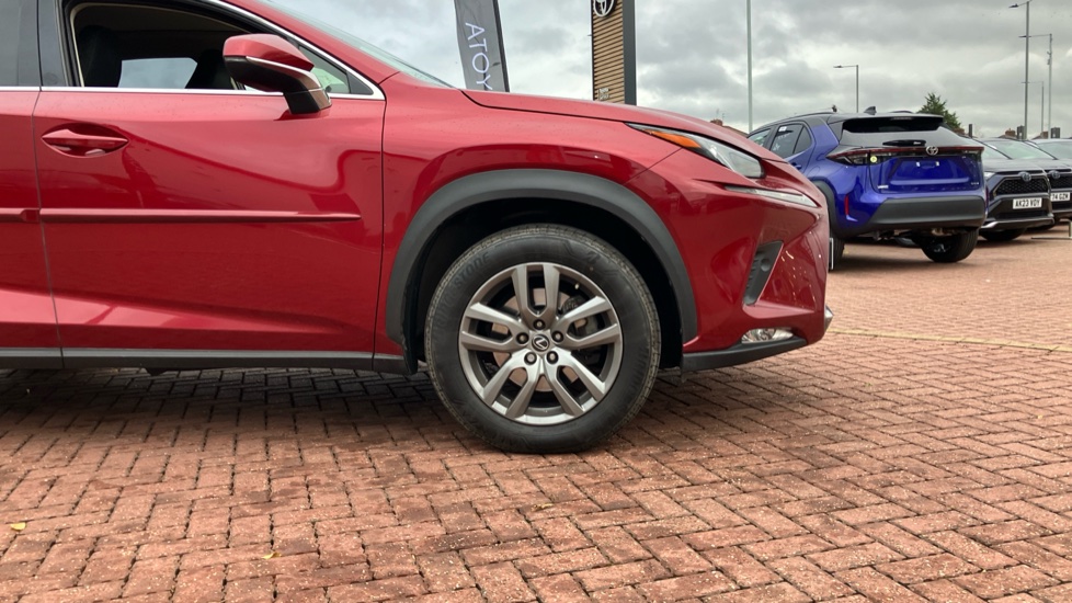 Lexus NX 300h 2.5 5dr CVT [8 Inch Nav] Hybrid Estate - Image 25