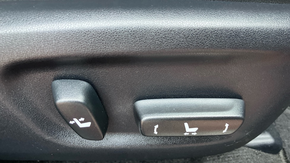 Lexus NX 300h 2.5 5dr CVT [8 Inch Nav] Hybrid Estate - Image 29