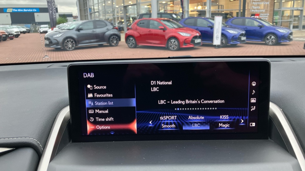 Lexus NX 300h 2.5 5dr CVT [8 Inch Nav] Hybrid Estate - Image 39