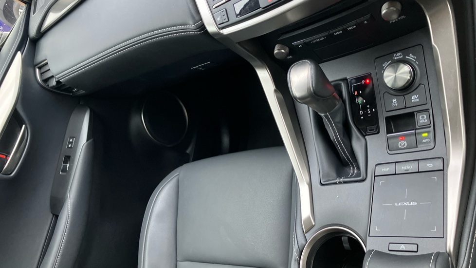 Lexus NX 300h 2.5 5dr CVT [8 Inch Nav] Hybrid Estate - Image 57