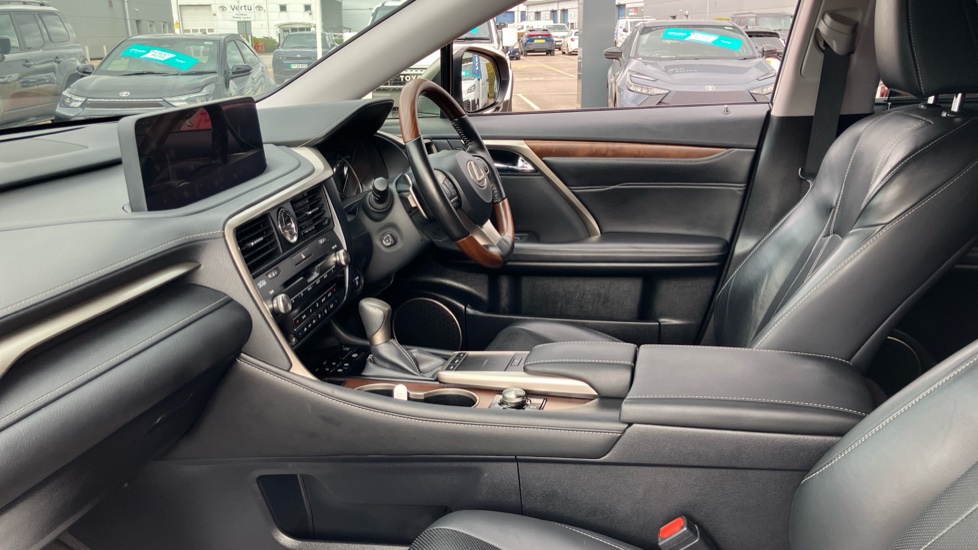 Lexus RX 450h 3.5 Takumi 5dr CVT Hybrid Estate - Image 5