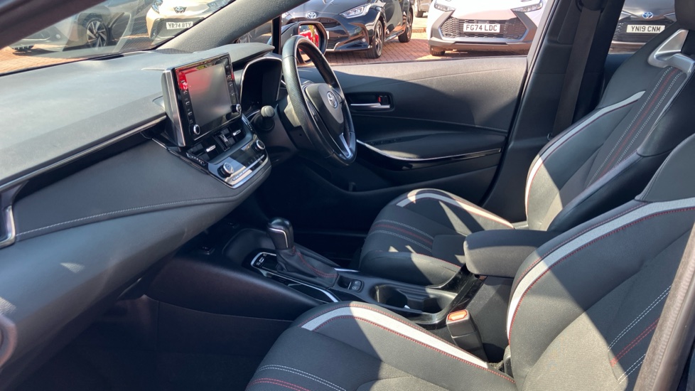 Toyota Corolla 1.8 VVT-i Hybrid GR Sport 5dr CVT Hybrid Estate - Image 5