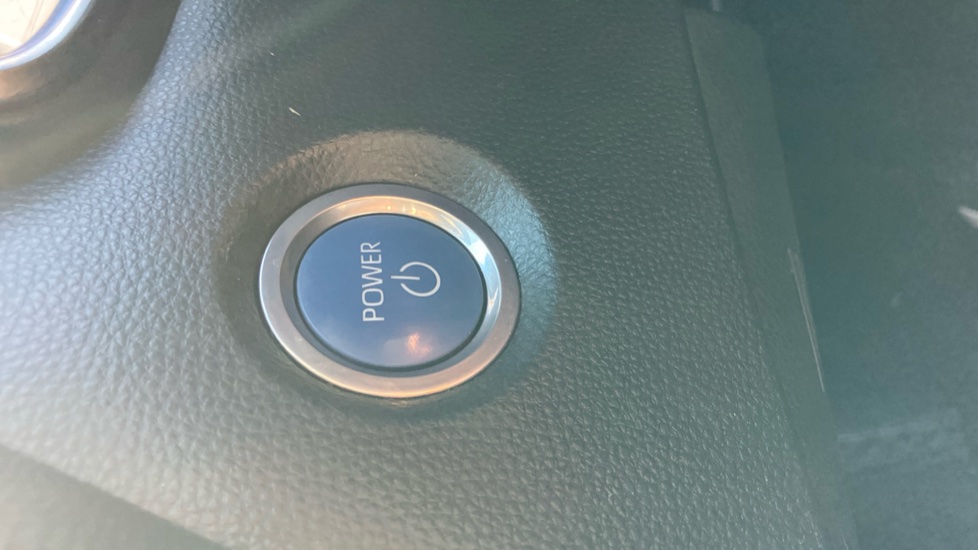 Toyota Corolla 1.8 VVT-i Hybrid GR Sport 5dr CVT Hybrid Estate - Image 16
