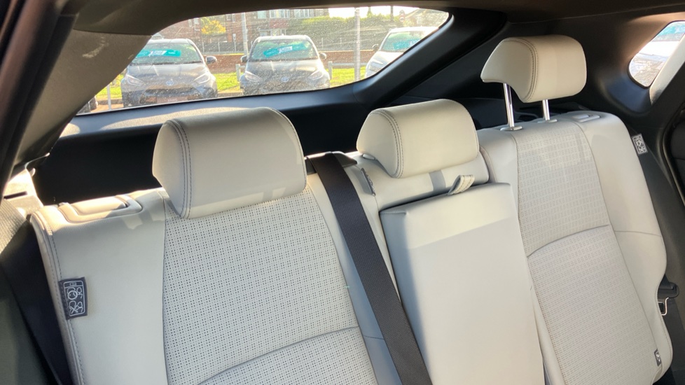 Toyota bZ4X 150kW Vision 71.4kWh 5dr Auto Electric Hatchback - Image 35