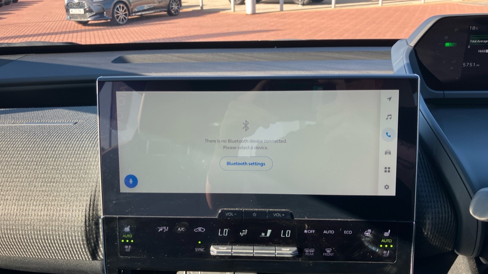 Toyota bZ4X 150kW Vision 71.4kWh 5dr Auto Electric Hatchback - Image 38