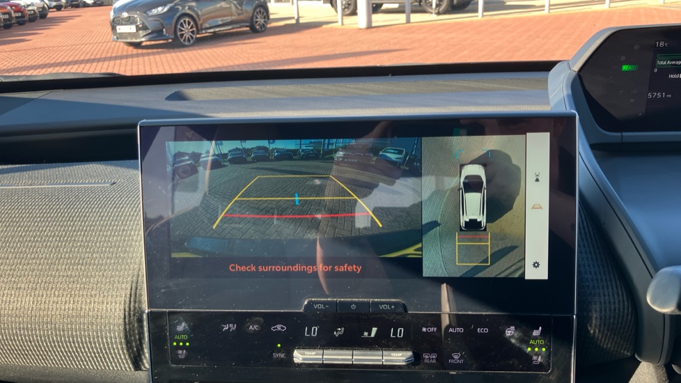 Toyota bZ4X 150kW Vision 71.4kWh 5dr Auto Electric Hatchback - Image 42