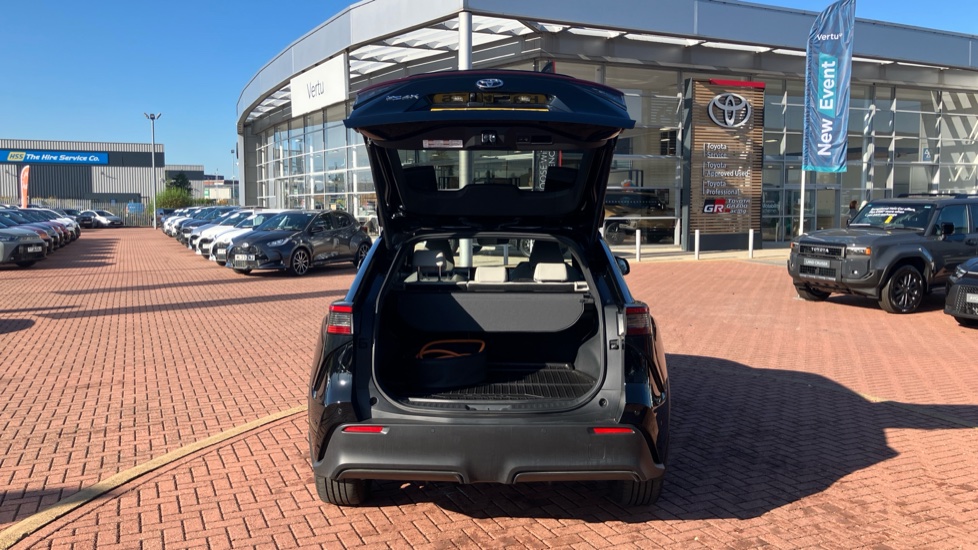 Toyota bZ4X 150kW Vision 71.4kWh 5dr Auto Electric Hatchback - Image 54