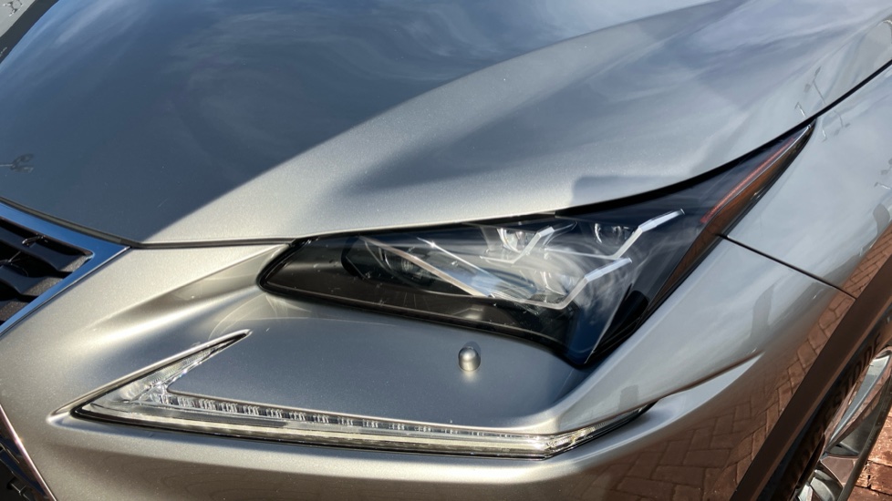 Lexus NX 300h 2.5 Takumi 5dr CVT [Pan roof] Hybrid Estate - Image 20