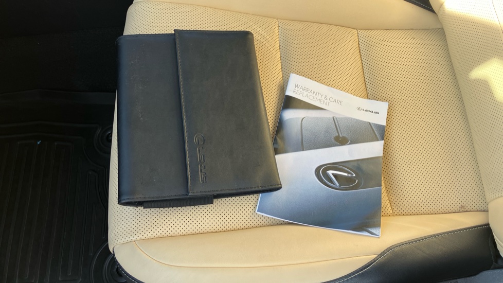 Lexus NX 300h 2.5 Takumi 5dr CVT [Pan roof] Hybrid Estate - Image 27
