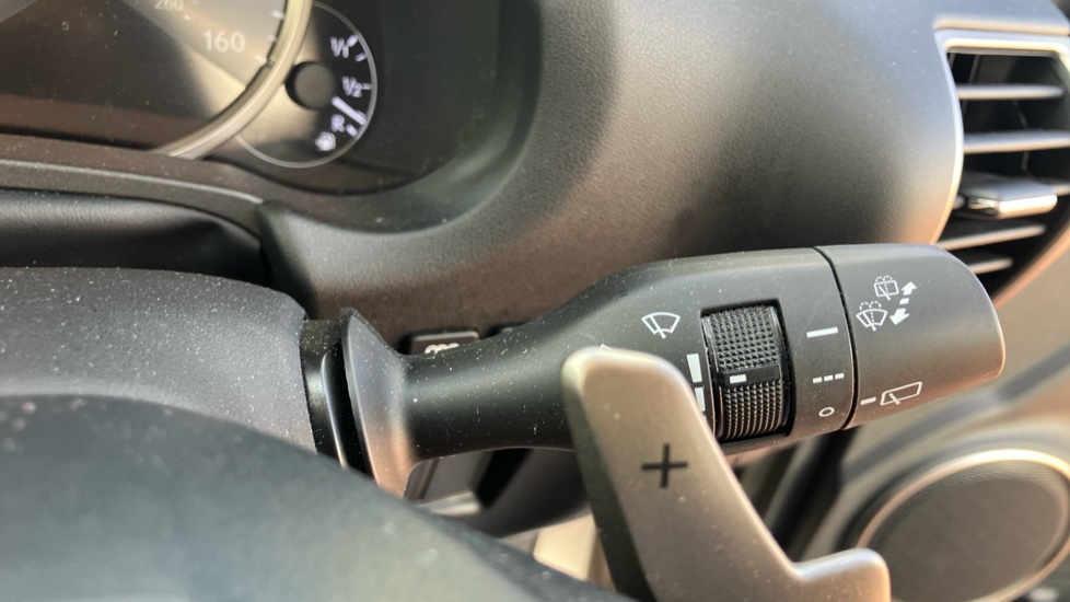Lexus NX 300h 2.5 Takumi 5dr CVT [Pan roof] Hybrid Estate - Image 33