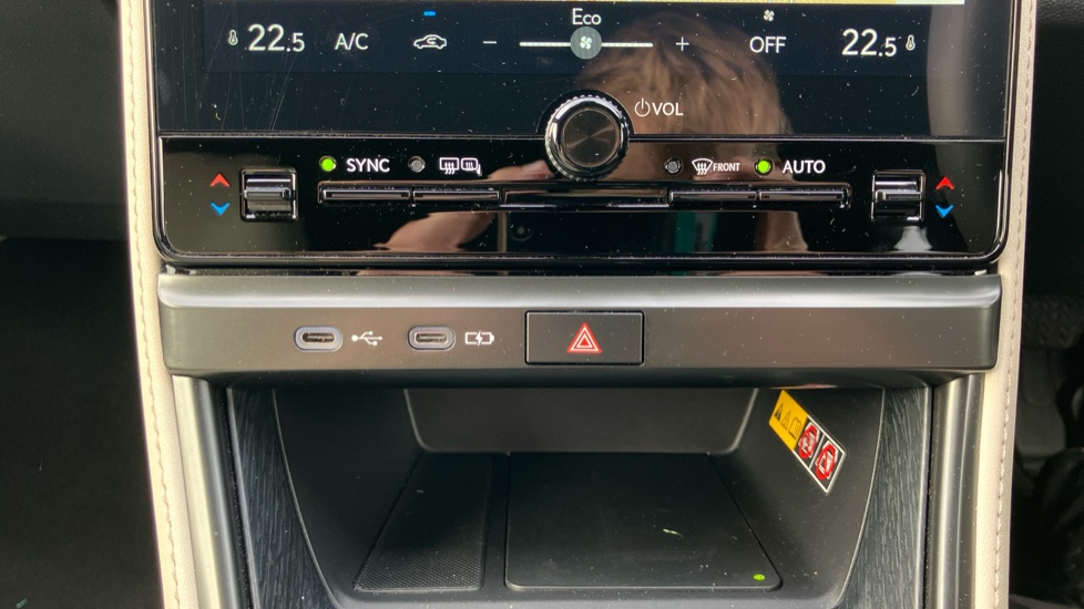 Lexus LBX 1.5 Premium Plus 5dr E-CVT Hybrid Hatchback - Image 33