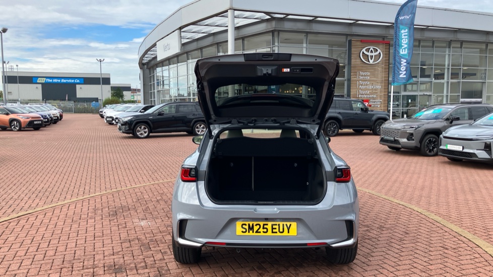 Lexus LBX 1.5 Premium Plus 5dr E-CVT Hybrid Hatchback - Image 53