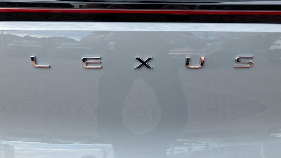 Lexus LBX 1.5 Premium Plus 5dr E-CVT Hybrid Hatchback - Image 55