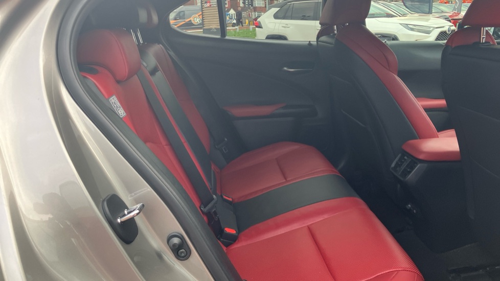 Lexus UX 250h 2.0 F-Sport 5dr CVT [Nav] Hybrid Hatchback - Image 8