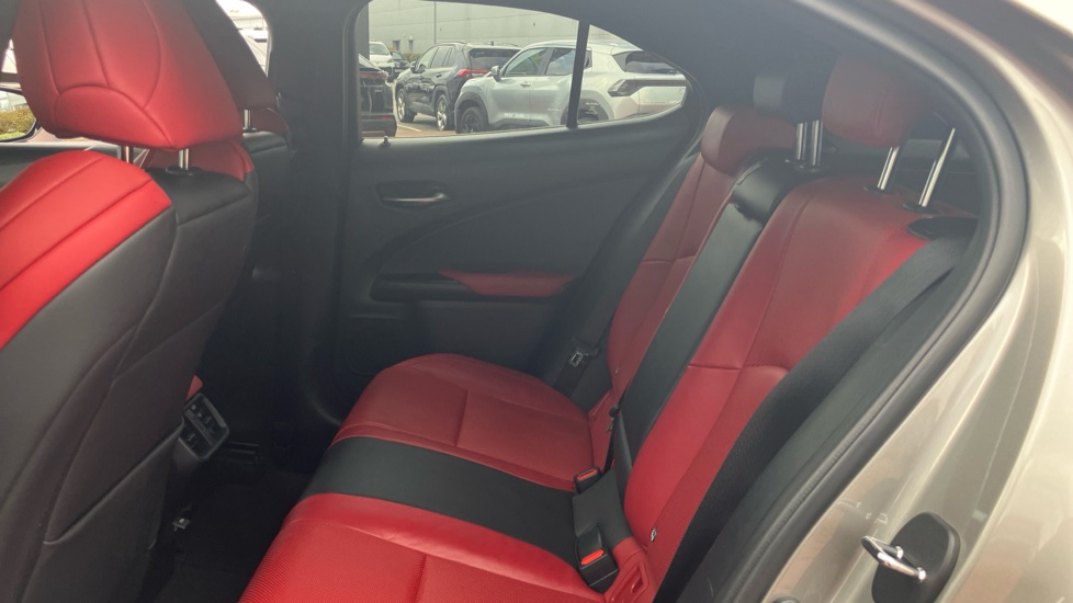 Lexus UX 250h 2.0 F-Sport 5dr CVT [Nav] Hybrid Hatchback - Image 15