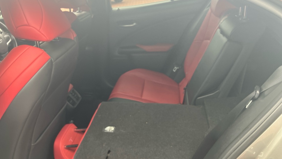 Lexus UX 250h 2.0 F-Sport 5dr CVT [Nav] Hybrid Hatchback - Image 18
