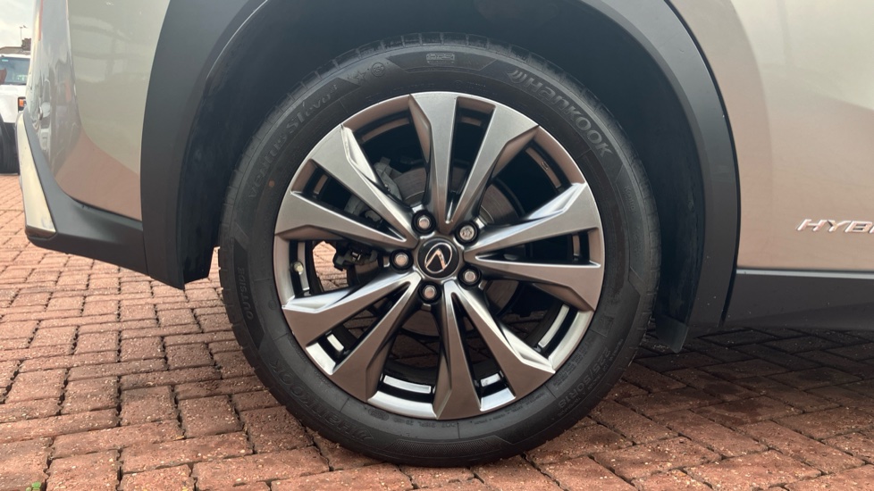 Lexus UX 250h 2.0 F-Sport 5dr CVT [Nav] Hybrid Hatchback - Image 25