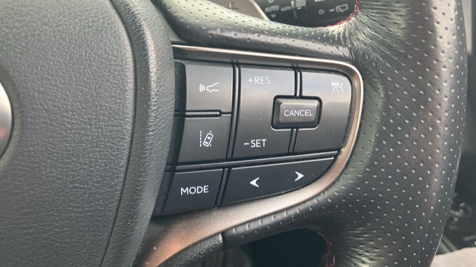 Lexus UX 250h 2.0 F-Sport 5dr CVT [Nav] Hybrid Hatchback - Image 30