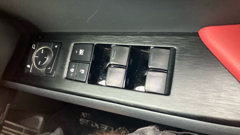 Lexus UX 250h 2.0 F-Sport 5dr CVT [Nav] Hybrid Hatchback - Image 31