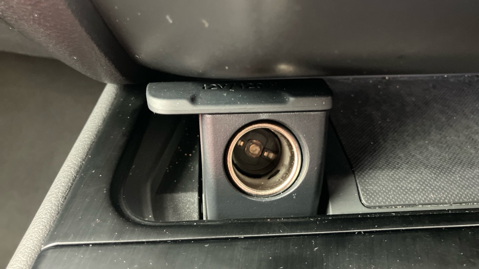 Lexus UX 250h 2.0 F-Sport 5dr CVT [Nav] Hybrid Hatchback - Image 36