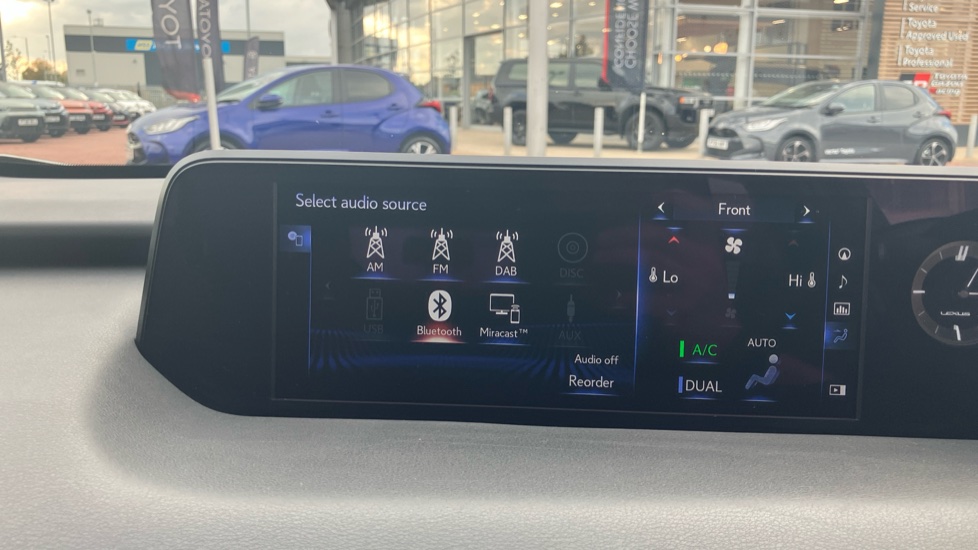Lexus UX 250h 2.0 F-Sport 5dr CVT [Nav] Hybrid Hatchback - Image 40