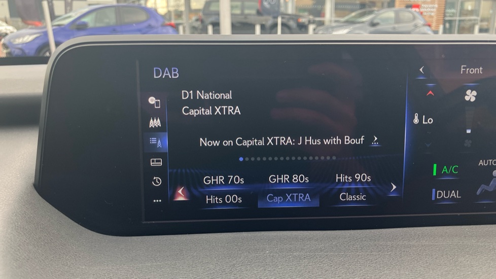 Lexus UX 250h 2.0 F-Sport 5dr CVT [Nav] Hybrid Hatchback - Image 41