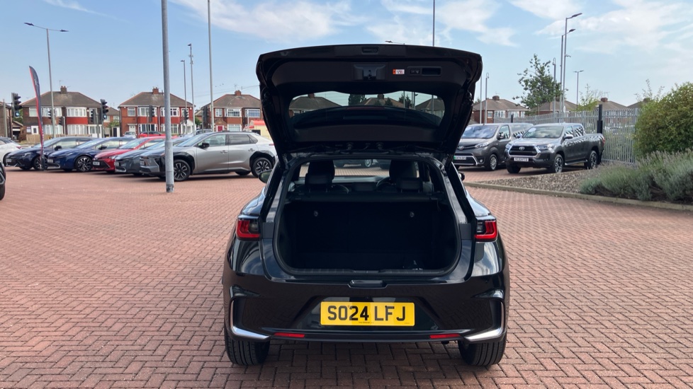 Lexus LBX 1.5 Premium Plus 5dr E-CVT Hybrid Hatchback - Image 54