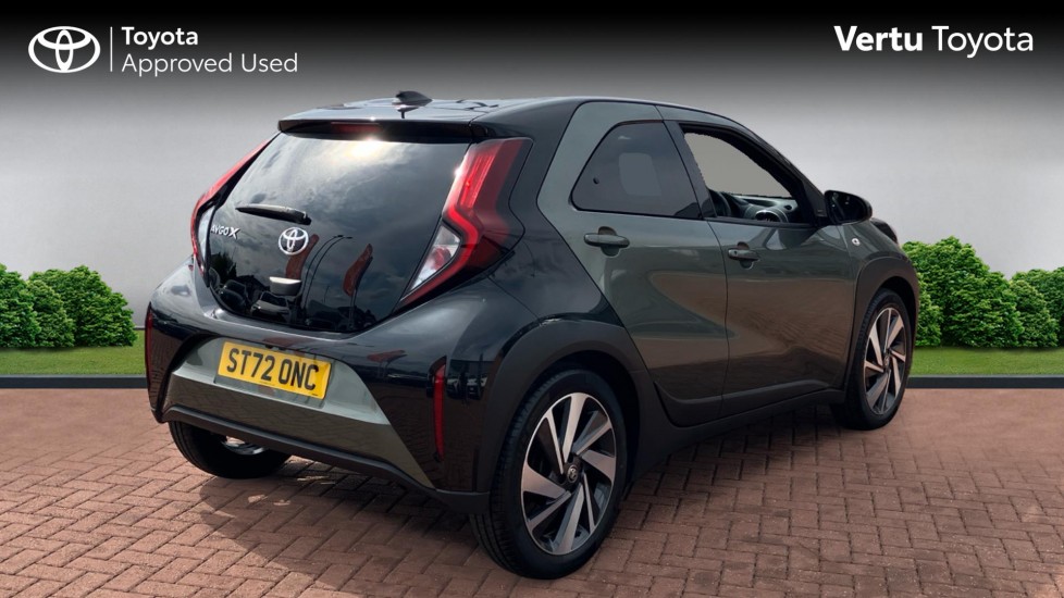 Toyota Aygo X 1.0 VVT-i Edge 5dr Auto Petrol Hatchback - Image 2