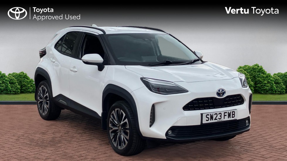 Toyota Yaris Cross 1.5 Hybrid Excel 5dr CVT Hybrid Estate - Image 1