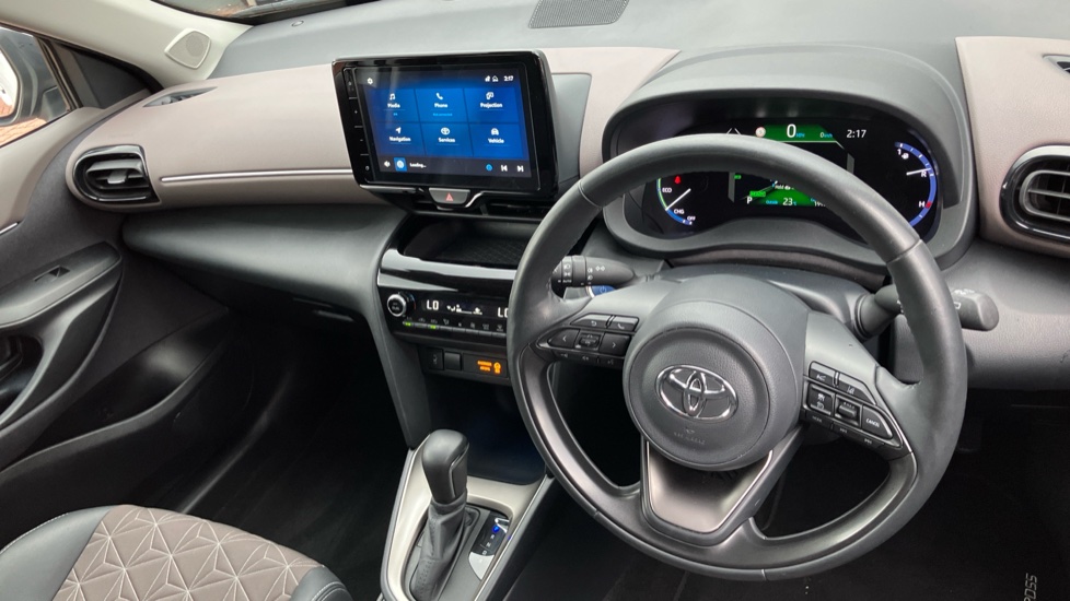 Toyota Yaris Cross 1.5 Hybrid Excel 5dr CVT Hybrid Estate - Image 6