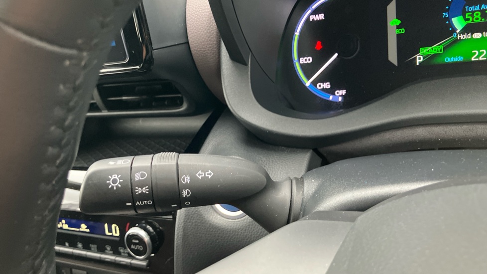 Toyota Yaris Cross 1.5 Hybrid Excel 5dr CVT Hybrid Estate - Image 31