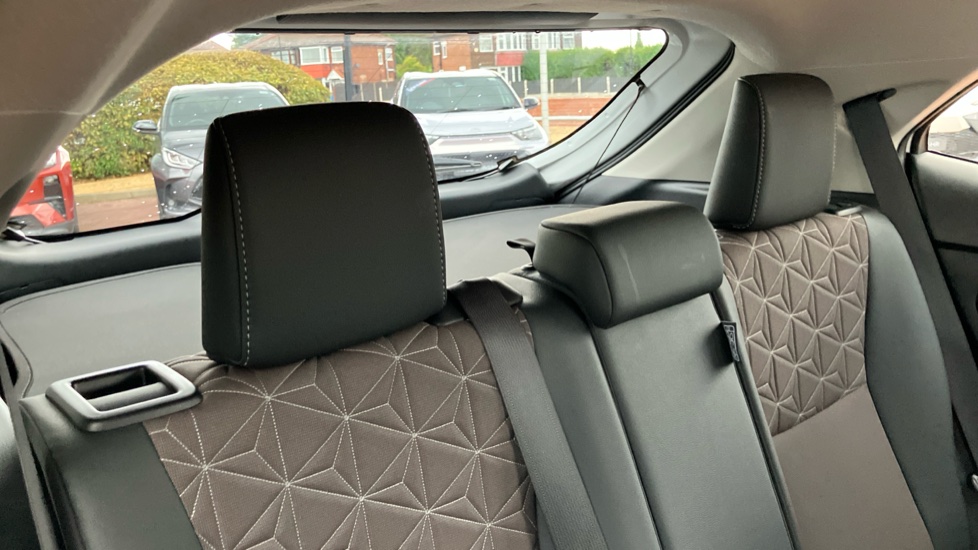 Toyota Yaris Cross 1.5 Hybrid Excel 5dr CVT Hybrid Estate - Image 35