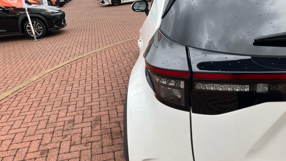 Toyota Yaris Cross 1.5 Hybrid Excel 5dr CVT Hybrid Estate - Image 36