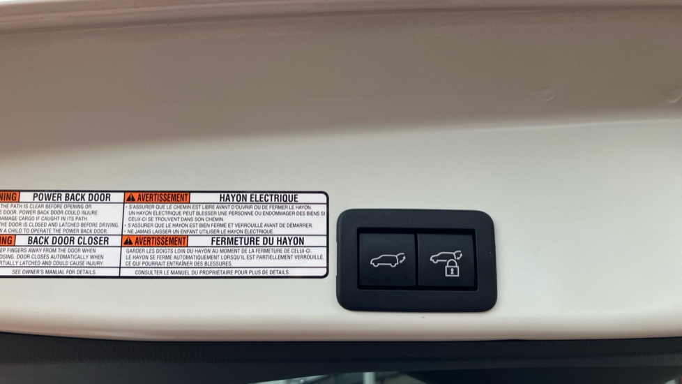 Toyota Yaris Cross 1.5 Hybrid Excel 5dr CVT Hybrid Estate - Image 53