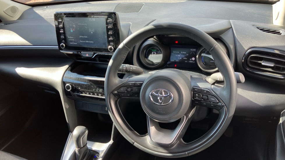 Toyota Yaris Cross 1.5 Hybrid Icon 5dr CVT Hybrid Estate - Image 7