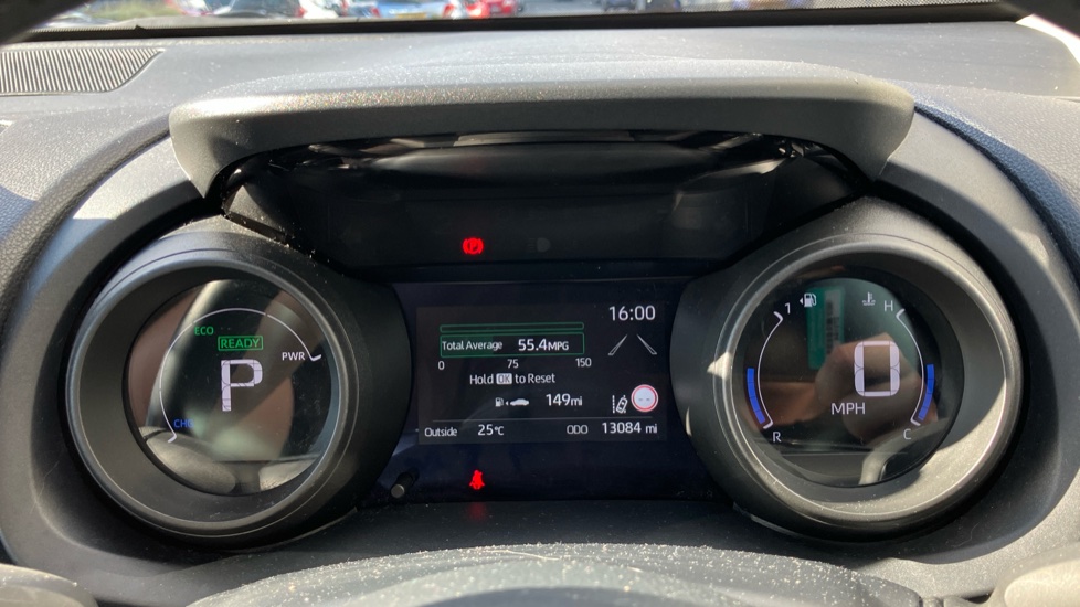 Toyota Yaris Cross 1.5 Hybrid Icon 5dr CVT Hybrid Estate - Image 11