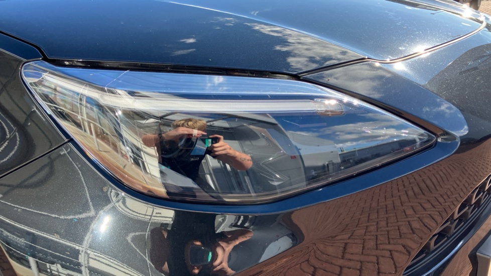Toyota Yaris Cross 1.5 Hybrid Icon 5dr CVT Hybrid Estate - Image 20