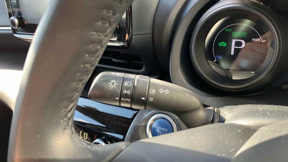 Toyota Yaris Cross 1.5 Hybrid Icon 5dr CVT Hybrid Estate - Image 31