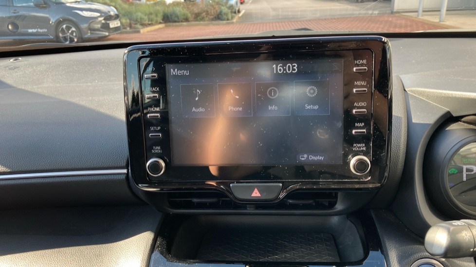 Toyota Yaris Cross 1.5 Hybrid Icon 5dr CVT Hybrid Estate - Image 40
