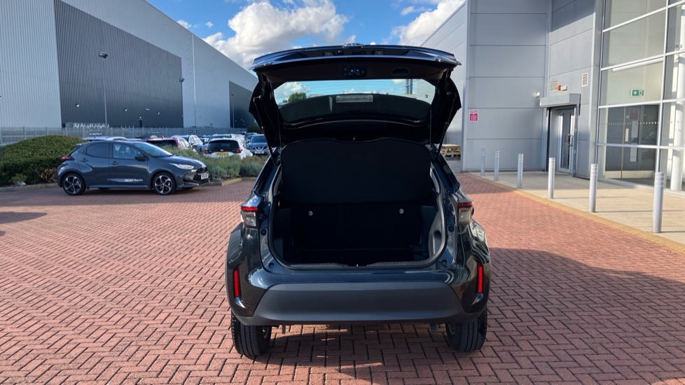 Toyota Yaris Cross 1.5 Hybrid Icon 5dr CVT Hybrid Estate - Image 54